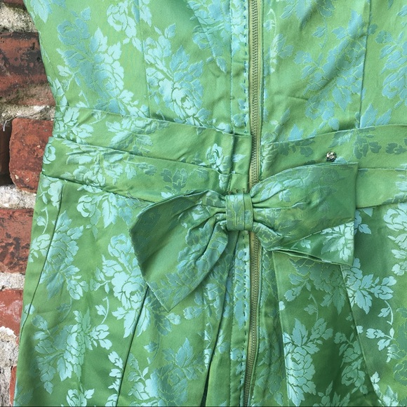 Gorgeous, vintage, handmade, one of a kind floral gown. - Picture 5 of 5